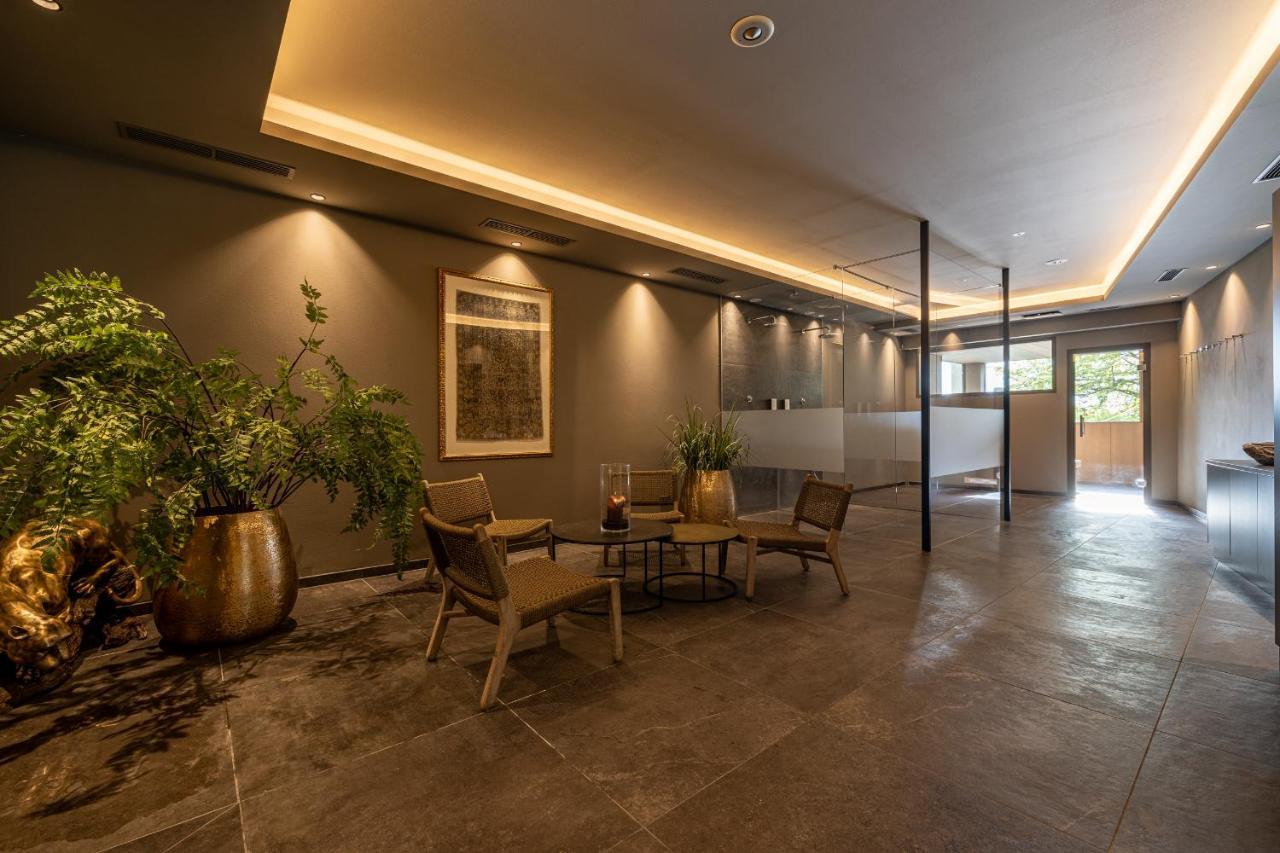 Hotel Finkenhof - Feel At Home Schenna Εξωτερικό φωτογραφία