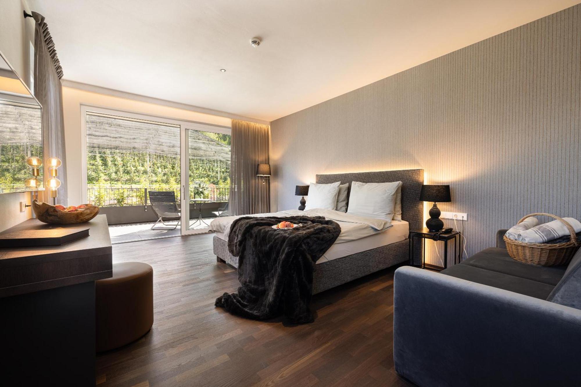 Hotel Finkenhof - Feel At Home Schenna Εξωτερικό φωτογραφία